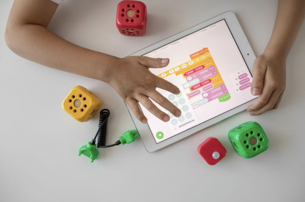 Tři úrovně programování v jedné aplikaci